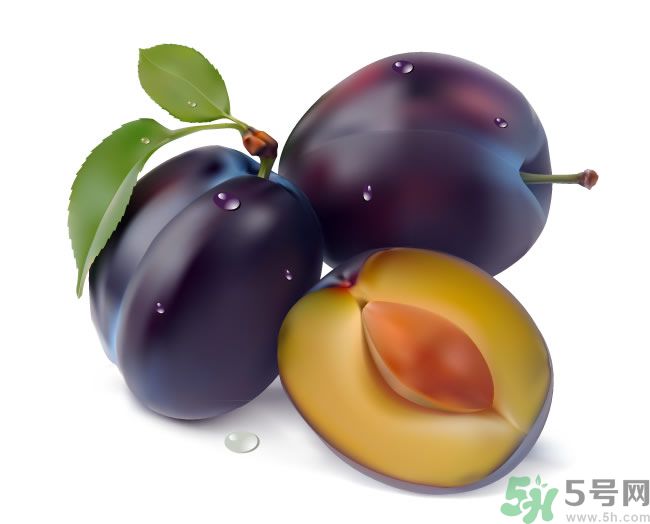 1.保養(yǎng)皮膚：水果中含豐富的抗氧化物質維生素E和微量元素，可以滋養(yǎng)皮膚，其美容效果可不是一般的化妝品可比的。