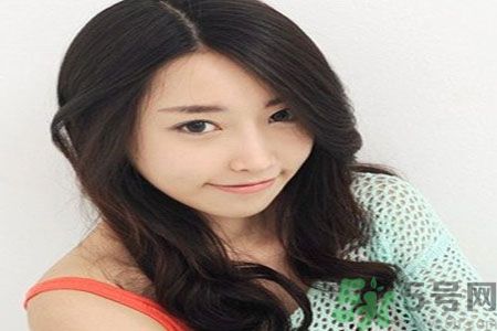 臉大的女生適合短發(fā)嗎？臉大的女生適合什么發(fā)型？