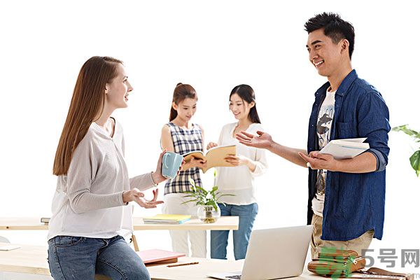 和別人說話不敢看對(duì)方怎么辦？說話不敢看別人眼睛怎么辦？