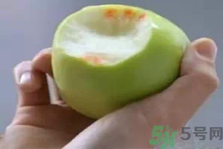 牙齦出血是怎么回事？牙齦出血怎么辦？