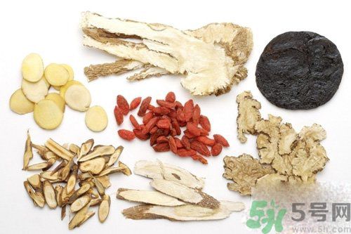 月經(jīng)量少怎么調(diào)理？月經(jīng)量少是什么原因？