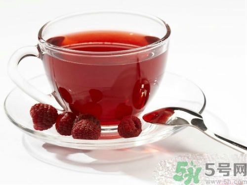 紅棗不能和什么一起吃？紅棗泡水喝會(huì)上火嗎？