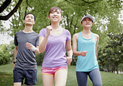 跑步前怎么熱身？跑步前拉抻運(yùn)動(dòng)圖解？