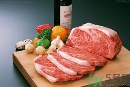 吃什么食物容易得腎結石？腎結石不能吃什么？