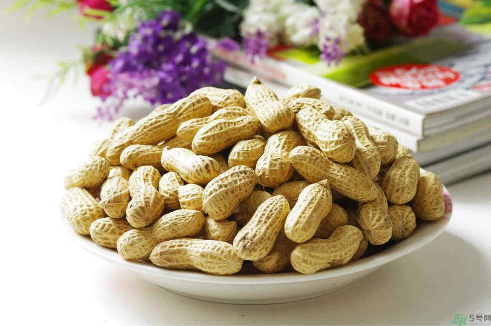 膽固醇高可以吃花生嗎？膽固醇高可以喝牛奶嗎？