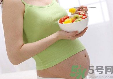  孕婦脖子卡護欄身亡 孕婦外出要注意什么？
