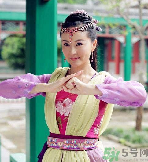 戴倩嬌產女是怎么回事？戴嬌倩的老公是誰？
