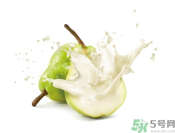 香蕉和牛奶可以一起吃嗎？牛奶可以和什么水果一起吃？