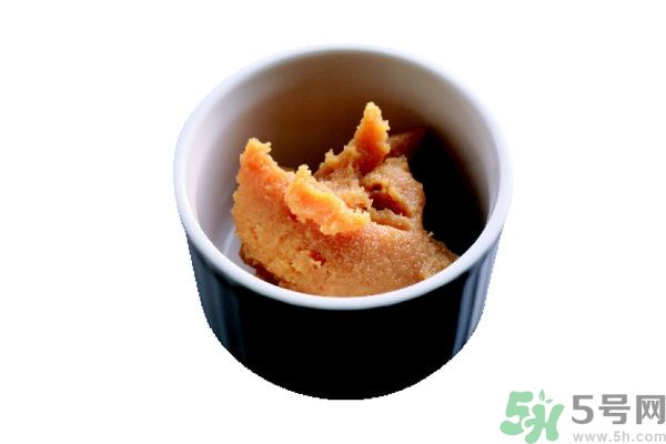 牛奶過(guò)期了還能怎么利用？牛奶能去魚腥味嗎？