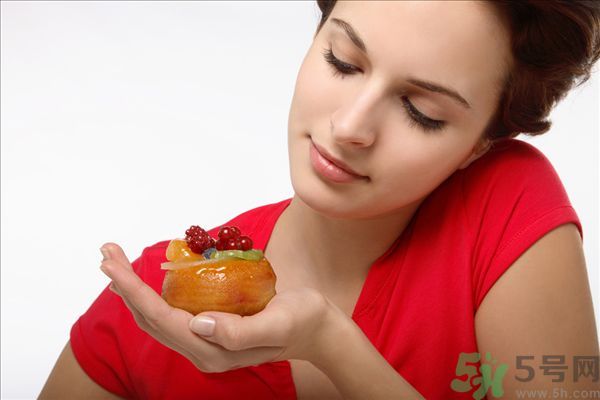 左撇子是天生還是遺傳的？左撇子是天生的嗎？