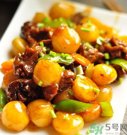 土豆皮變綠還可以吃？土豆發(fā)青吃了會中毒嗎？