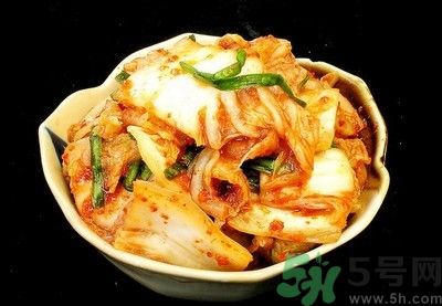 白菜隔夜了還能吃嗎？白菜隔夜怎么吃？