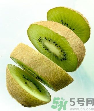 牙齦出血吃獼猴桃有用嗎？吃獼猴桃能治牙齦出血嗎？