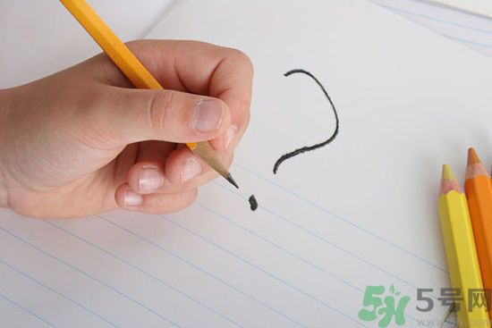 左撇子真的更聰明嗎？左撇子的優(yōu)勢與劣勢