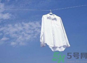 白衣服發黃要怎么清洗？白衣服發黃要怎么辦？
