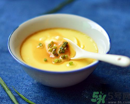 孩子發燒能吃冰淇淋嗎？感冒發燒可以吃雪糕嗎？