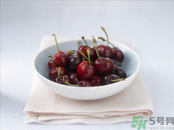 來月經能吃櫻桃嗎？經期吃櫻桃好嗎？