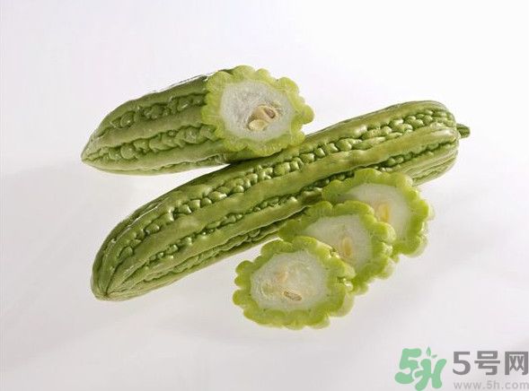 茉莉花綠茶加苦瓜能減肥嗎？茉莉花和苦瓜泡水喝嗎？