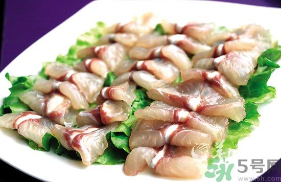 油燜干魚怎么做的？干魚怎么炒好吃？