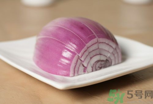 洋蔥可以生吃嗎？洋蔥生吃有什么好處？