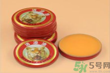 清涼油可以去痘痘嗎？清涼油怎么去痘痘？