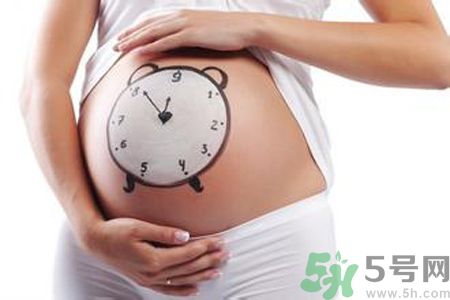 工作的孕婦什么時候停止工作比較好？孕婦可以工作嗎？