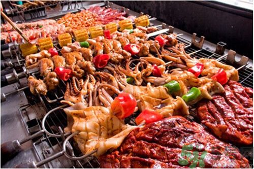 夏天擼串會(huì)痛風(fēng)嗎？夏天痛風(fēng)能擼串嗎？