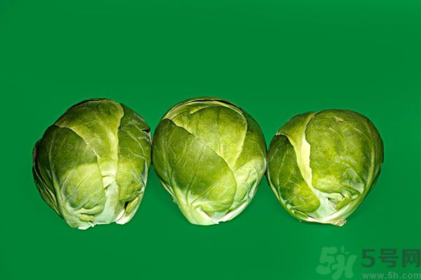 包菜外面爛了還能吃嗎？包菜里面有花可以吃嗎？