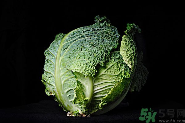 包菜外面爛了還能吃嗎？包菜里面有花可以吃嗎？