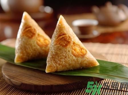 吃粽子時可以就大蒜嗎？粽子可以和大蒜一起吃嗎？