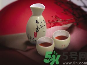 男性喝菖蒲酒有什么好處？男性喝菖蒲酒可以壯陽嗎？