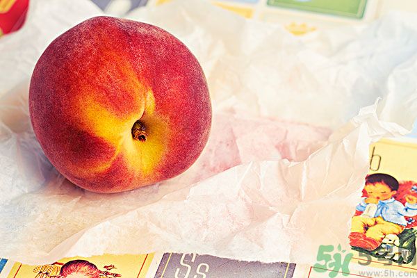 吃了李子能吃桃子嗎？桃子和李子同食好嗎？