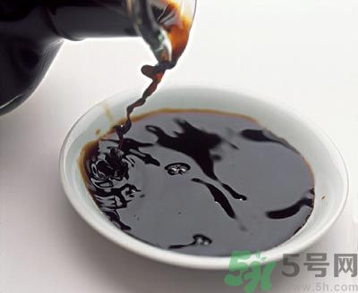 吃粽子可以蘸醋嗎？粽子可以和醋一起吃嗎？