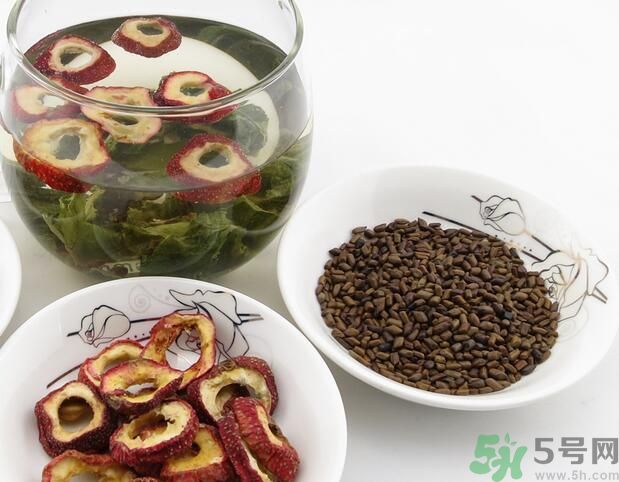 山楂決明子一起泡茶喝好嗎？山楂決明子一起泡茶有什么好處？