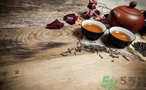 決明子泡水喝可以降火嗎？喝決明子茶可以清火嗎？