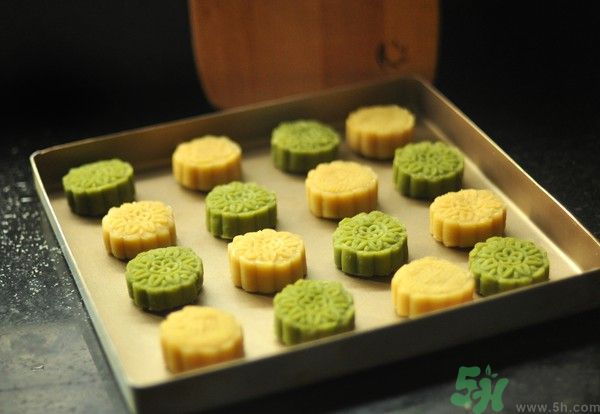 哺乳期可以吃綠豆糕嗎？哺乳期吃綠豆糕對寶寶好嗎？
