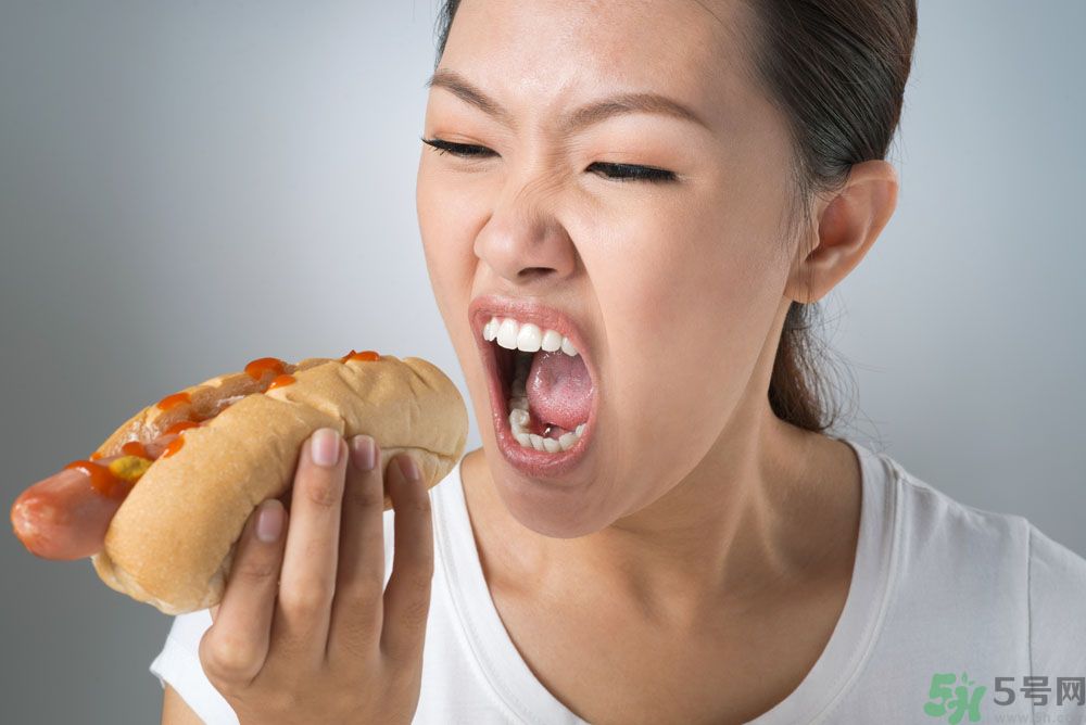 青春期女生吃很多是怎么回事？青春期女生很能吃怎么辦？
