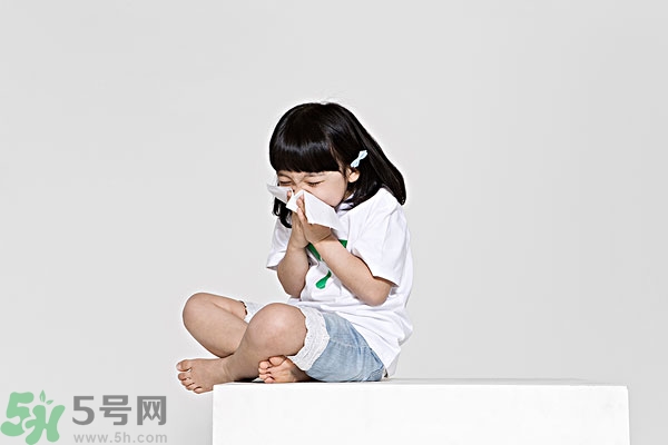 打噴嚏真的是有人在想你嗎？打噴嚏是有人罵你嗎？