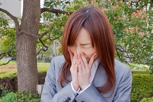 打噴嚏真的是有人在想你嗎？打噴嚏是有人罵你嗎？