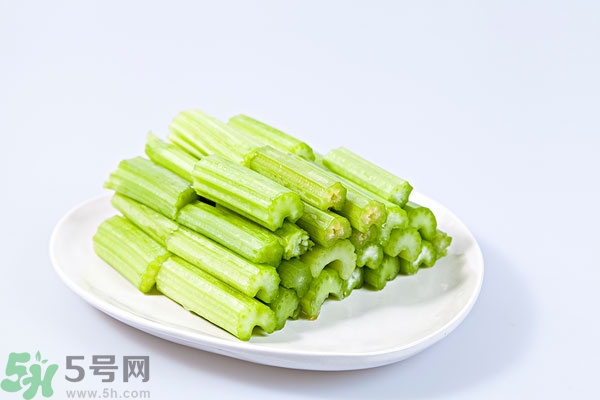 芹菜放久了能吃嗎？芹菜放軟了還能吃嗎？