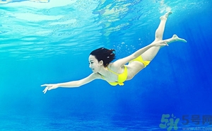 潛水能化妝嗎？女生潛水可以不可以化妝？