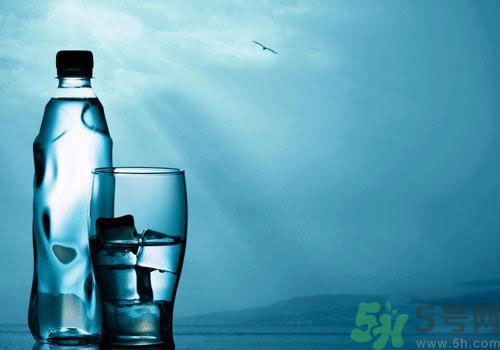 礦泉水和純凈水的區(qū)別是什么？礦泉水和純凈水哪個(gè)好？