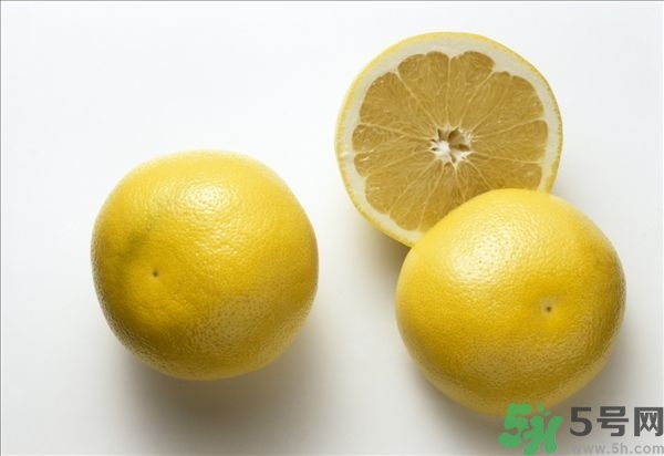柚子是熱性的嗎？吃柚子要注意什么？