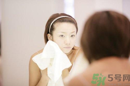 脫妝是什么原因？什么情況下容易脫妝？