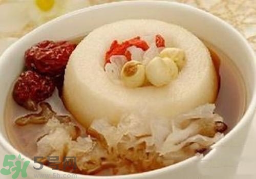冰糖雪梨的熱量是多少？喝冰糖雪梨會胖嗎？