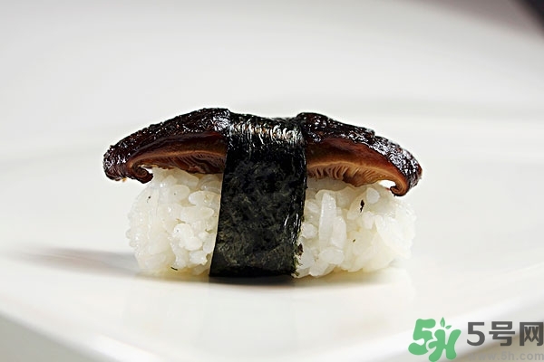 紫菜會(huì)發(fā)霉嗎？吃紫菜有什么好處和壞處？