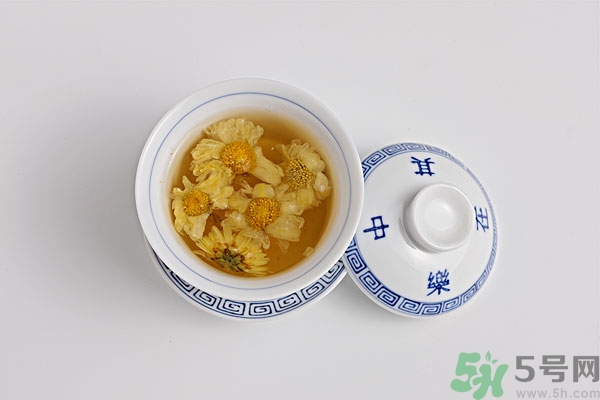 菊花茶與什么一起泡好？菊花和苦丁可以一起泡茶嗎？