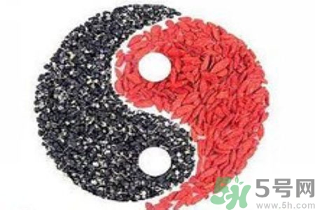 黑枸杞和紅枸杞有什么區(qū)別？黑枸杞和紅枸杞哪個(gè)好？