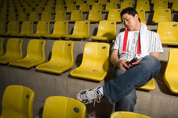 睡眠不足頭痛是什么原因？睡眠不足想吐怎么辦