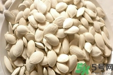 吃南瓜子的好處？吃南瓜子的壞處？